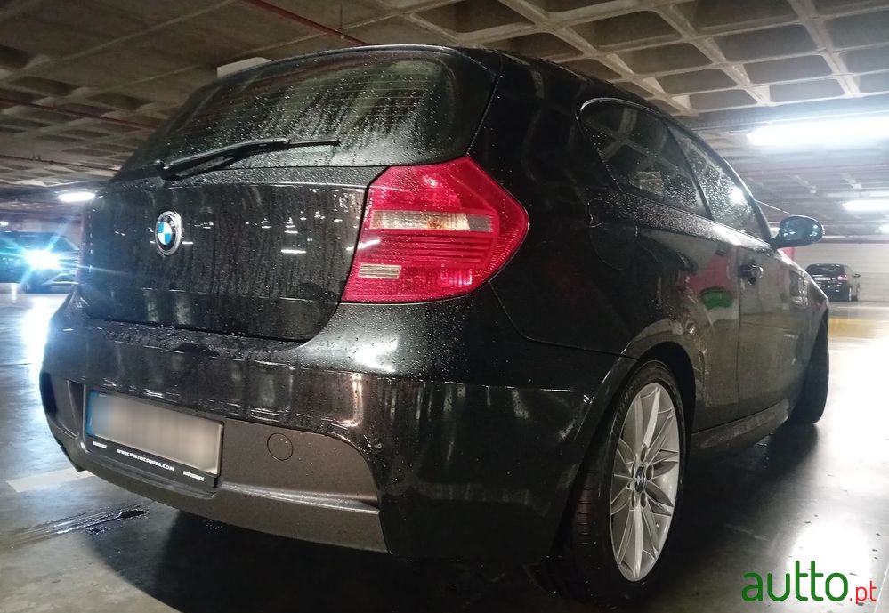 2009' BMW Série 1 D photo #2