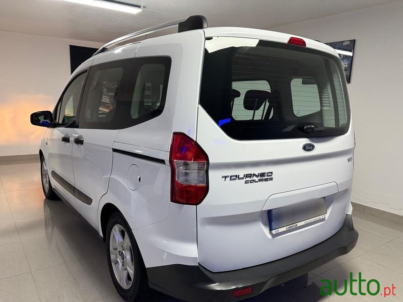 2016' Ford Tourneo Courier photo #4