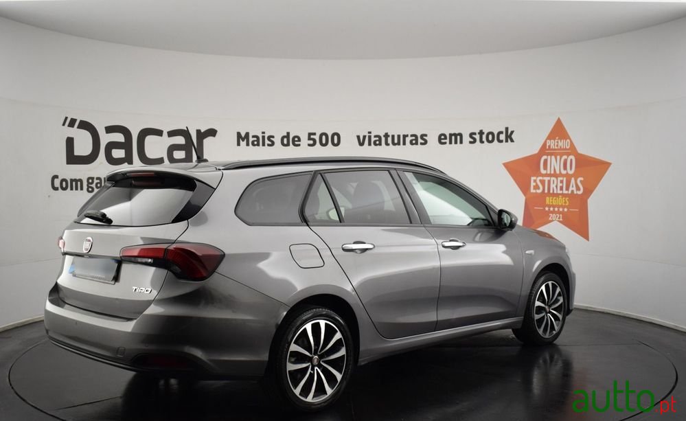 2019' Fiat Tipo Station Wagon photo #4