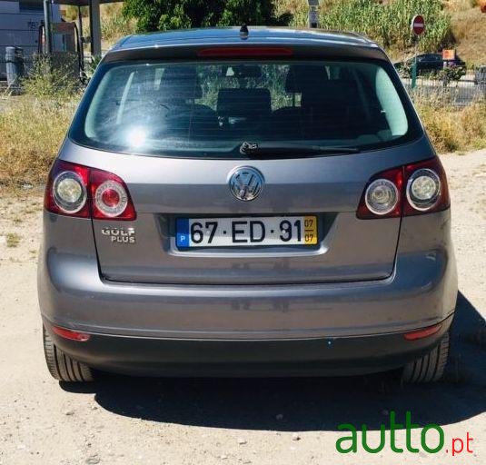 2007' Volkswagen Golf Plus photo #2