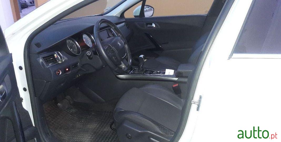 2012' Peugeot 508 Sw photo #4