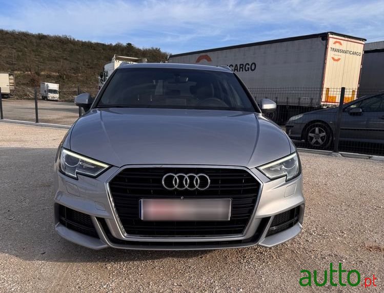 2019' Audi A3 Sportback photo #2