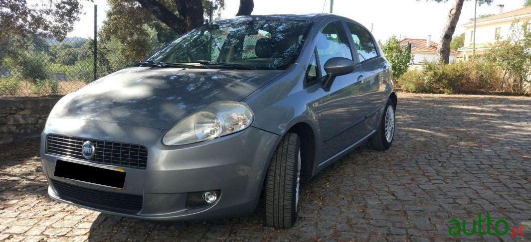 2007' Fiat Grande Punto photo #1