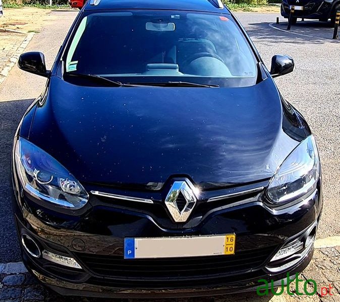 2016' Renault Megane Sport Tourer photo #3