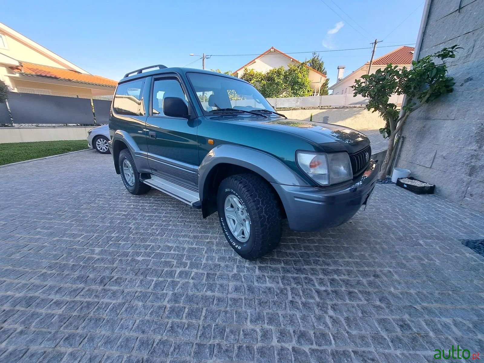 1997' Toyota Land-Cruiser photo #1