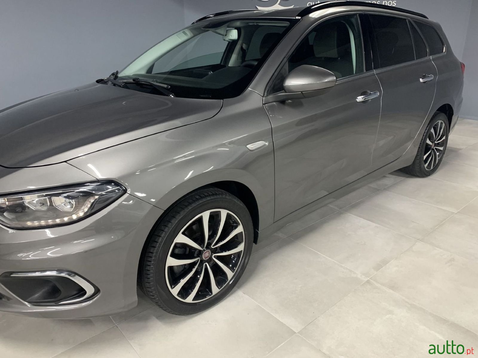 2019' Fiat Tipo Station Wagon photo #3
