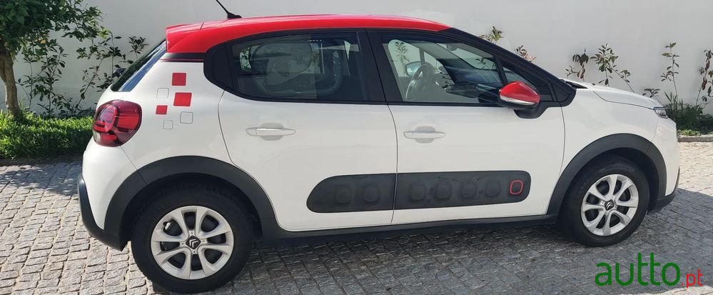2019' Citroen C3 1.2 Puretech Feel photo #4