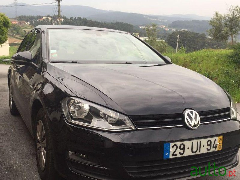 2015' Volkswagen Golf photo #2