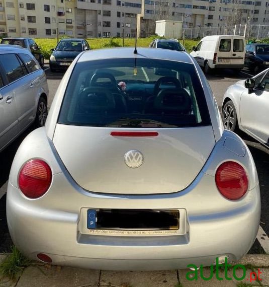 2000' Volkswagen New Beetle photo #5