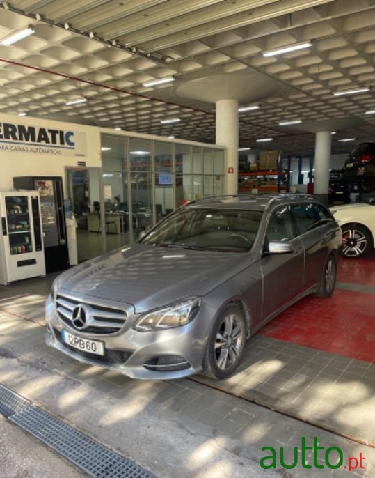 2014' Mercedes-Benz E-300 photo #2