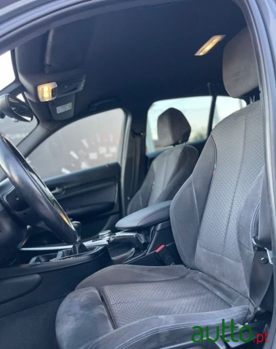 2017' BMW 118 photo #5