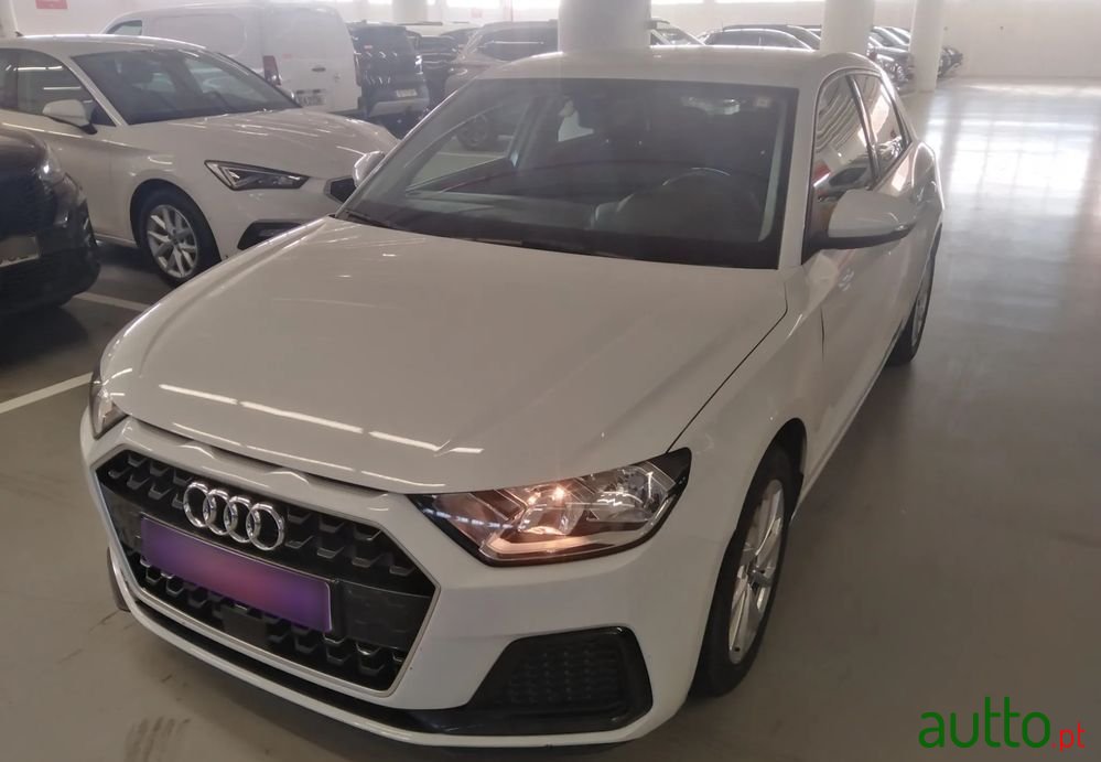 2023' Audi A1 Sportback photo #2