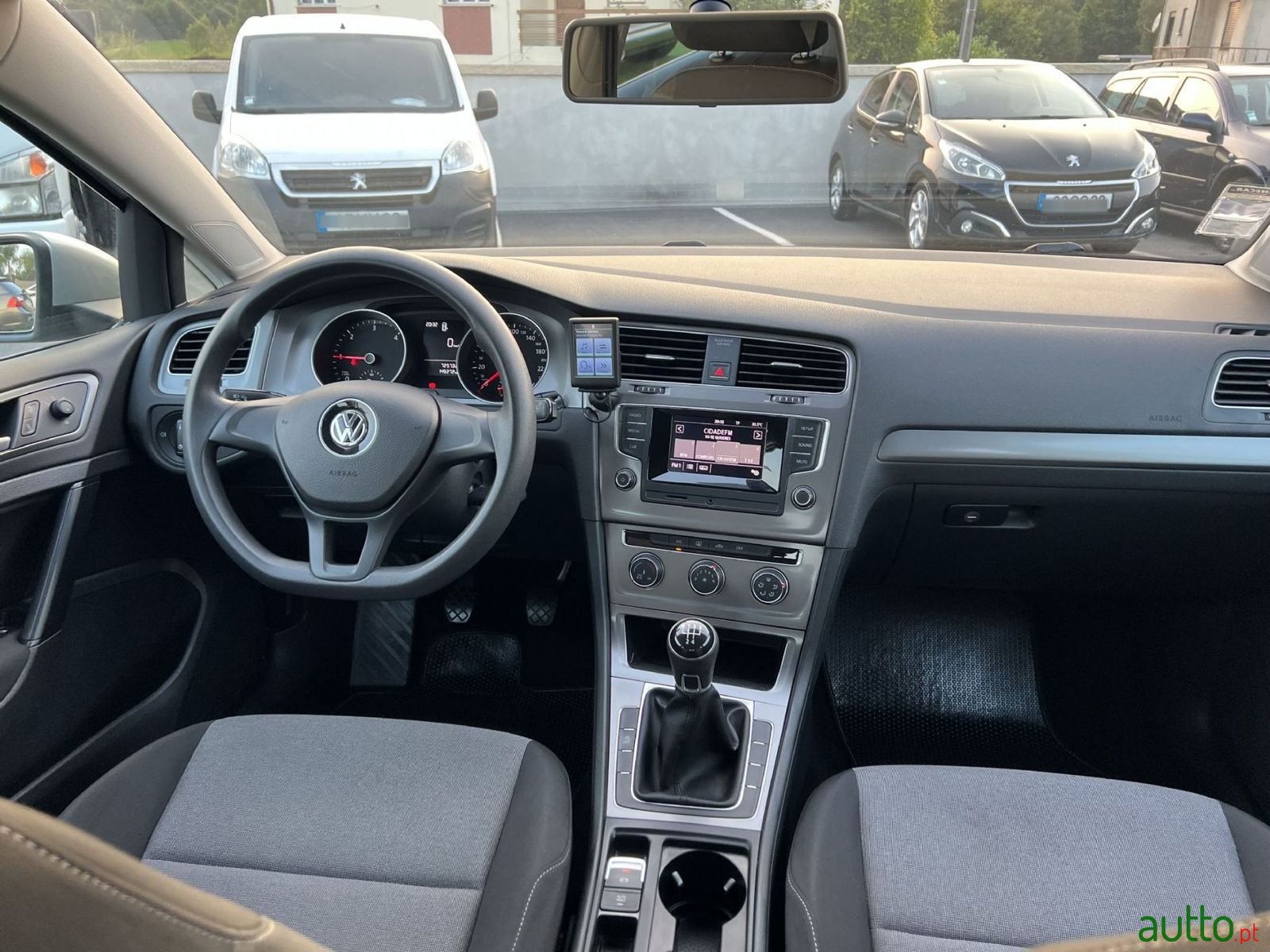 2014' Volkswagen Golf photo #6