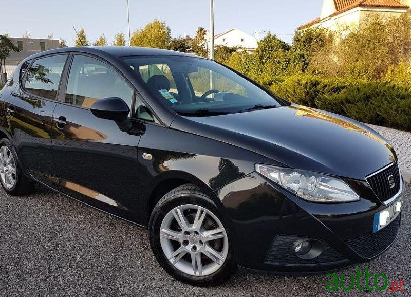 2010' SEAT Ibiza 1.2I Style photo #2