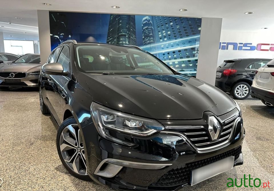 2019' Renault Megane Sport Tourer photo #1
