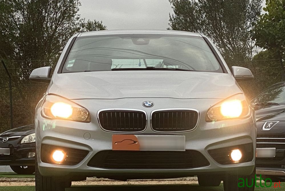 2016' BMW Série 2 D Advantage photo #5