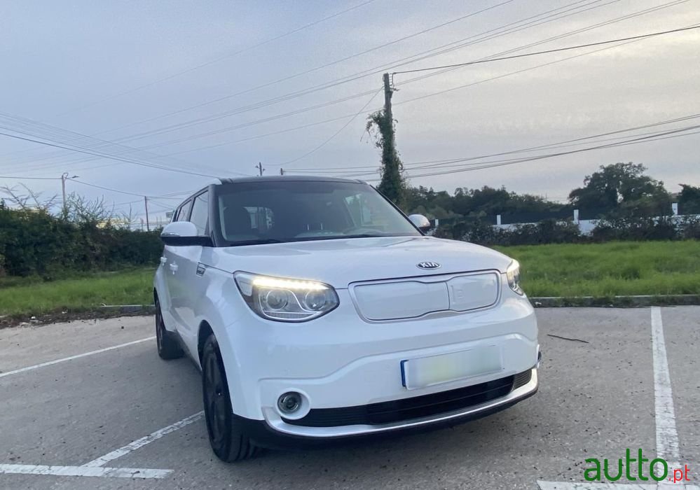 2017' Kia E-Soul Ev photo #6