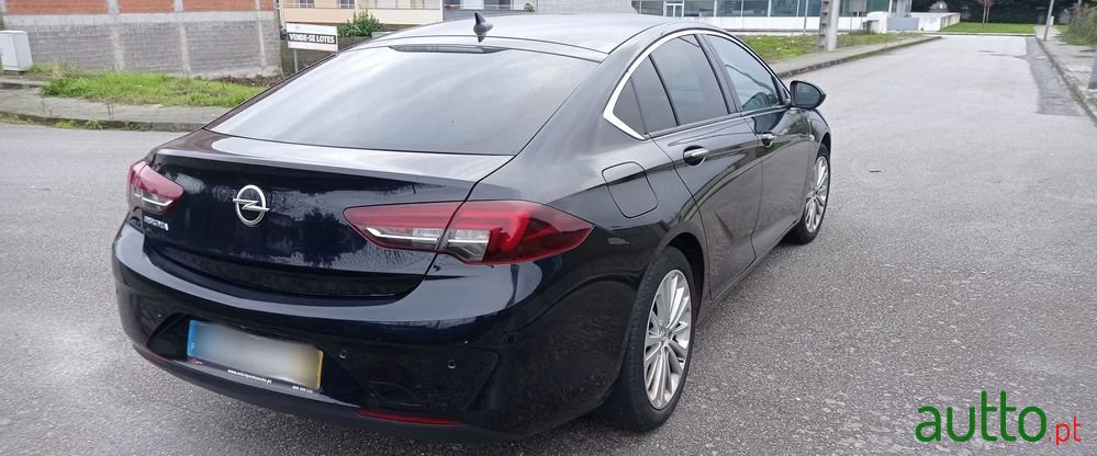 2019' Opel Insignia photo #6