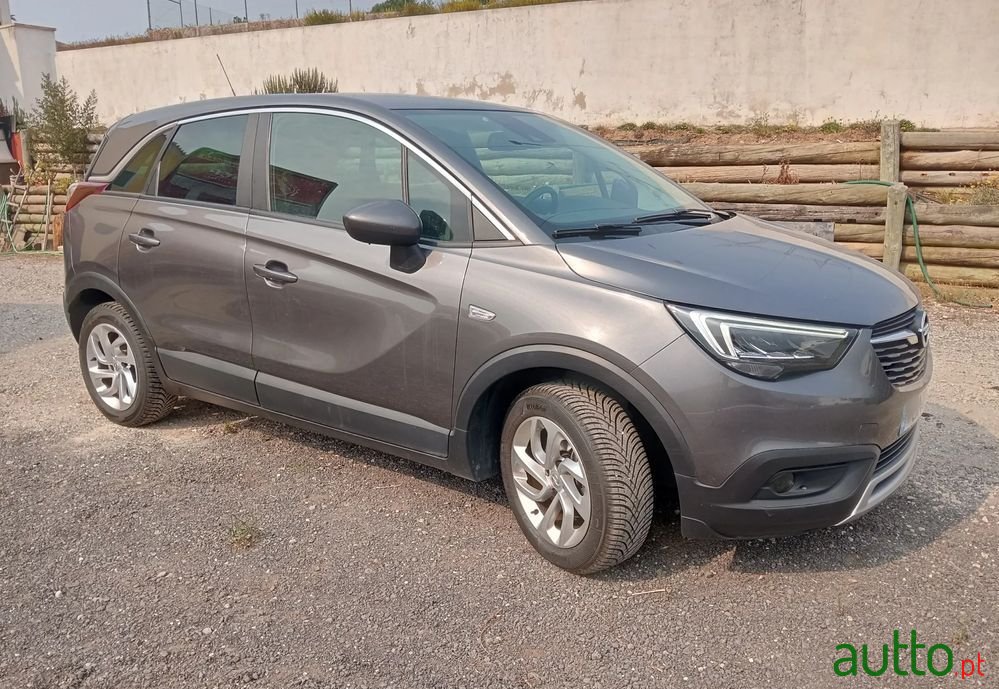 2020' Opel Crossland X photo #1