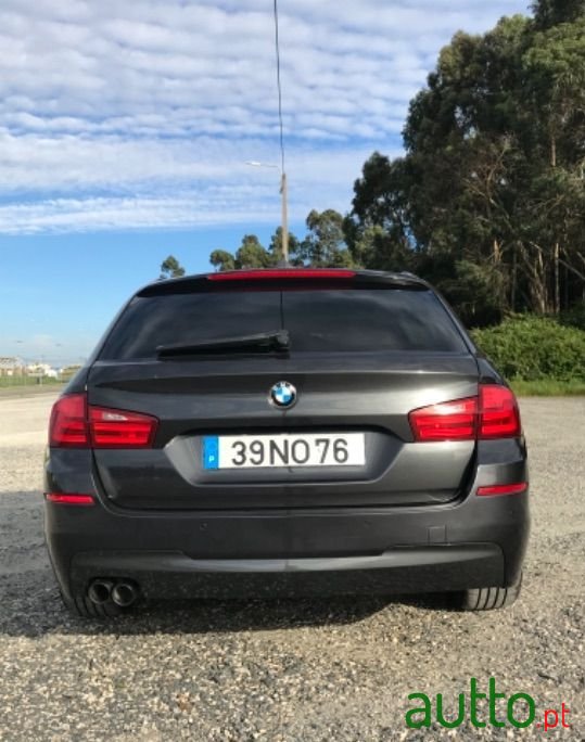 2013' BMW 520 photo #3