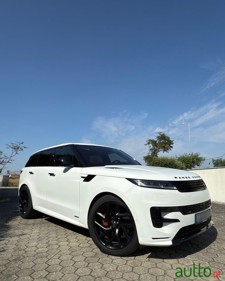 2023' Land Rover Range Rover Sport photo #3