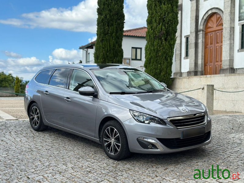 2016' Peugeot 308 Sw photo #2