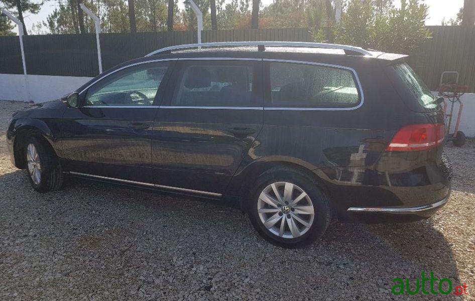 2012' Volkswagen Passat Variant photo #1