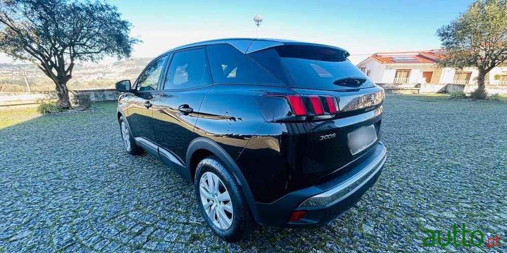 2020' Peugeot 3008 photo #5