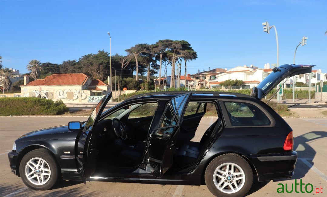 2001' BMW 320 photo #5