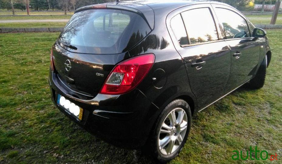 2009' Opel Corsa photo #3