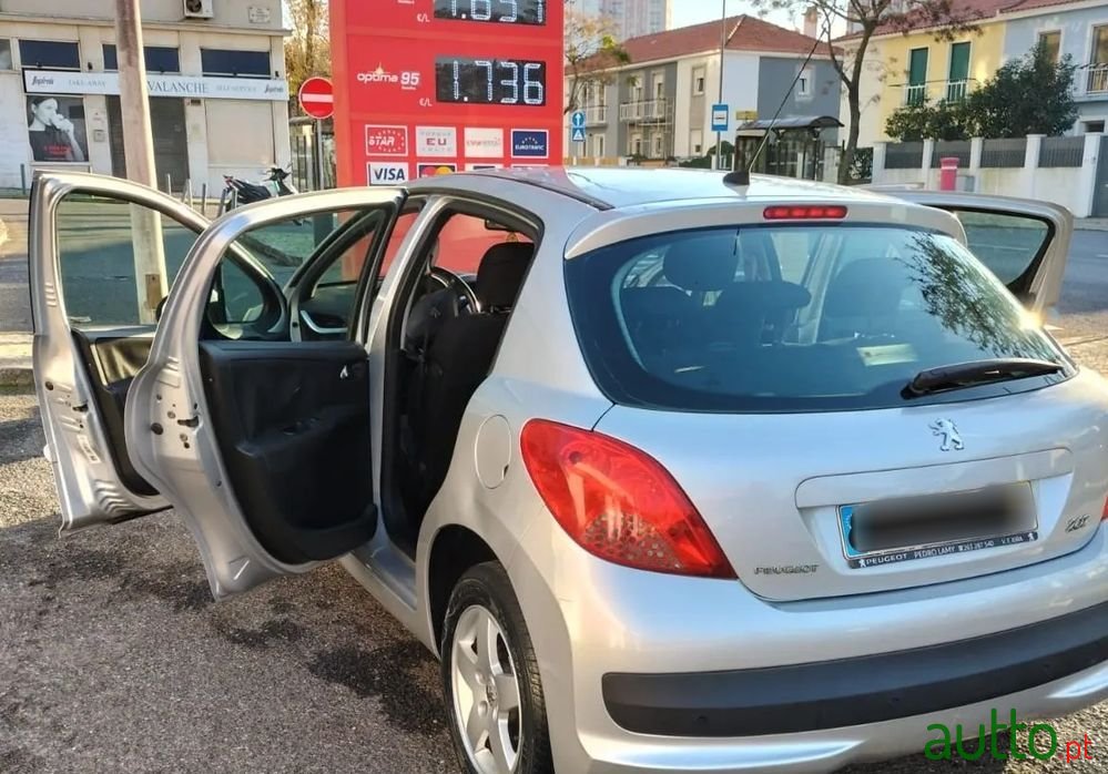 2007' Peugeot 207 photo #5