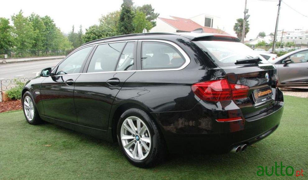 2015' BMW 520 D Line Luxury Auto photo #2