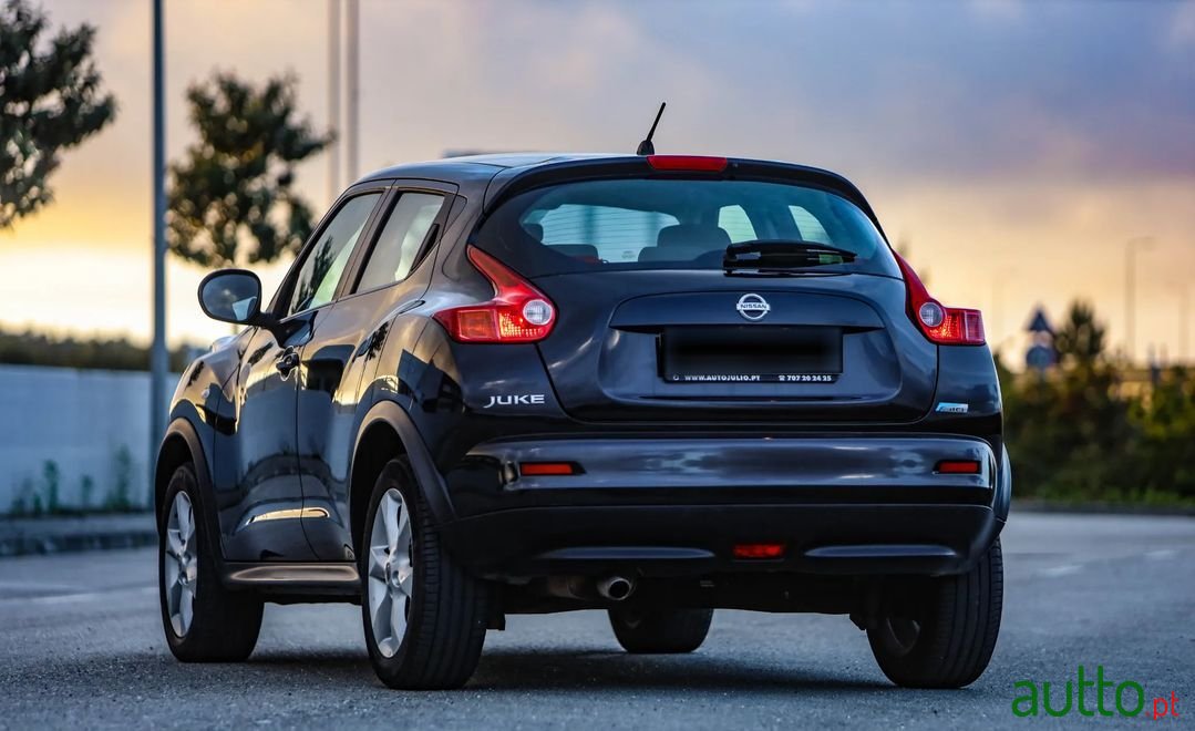 2011' Nissan Juke photo #6