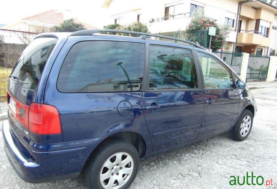 2000' Volkswagen Sharan photo #2