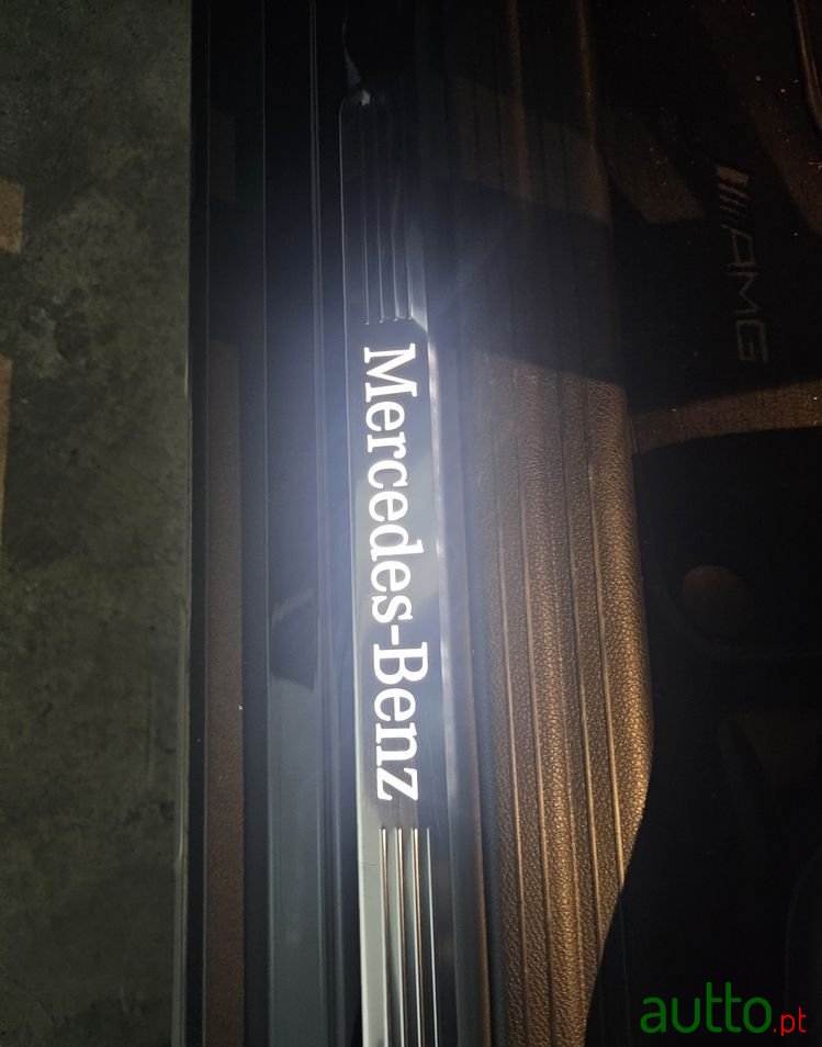 2015' Mercedes-Benz GLA 180 photo #3