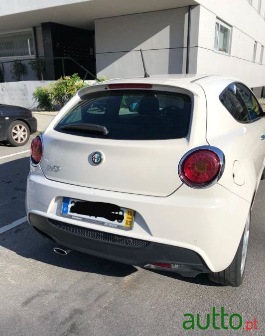 2010' Alfa Romeo MiTo photo #2