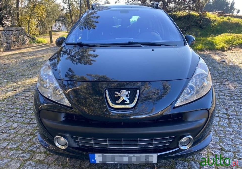 2008' Peugeot 207 Sw photo #2