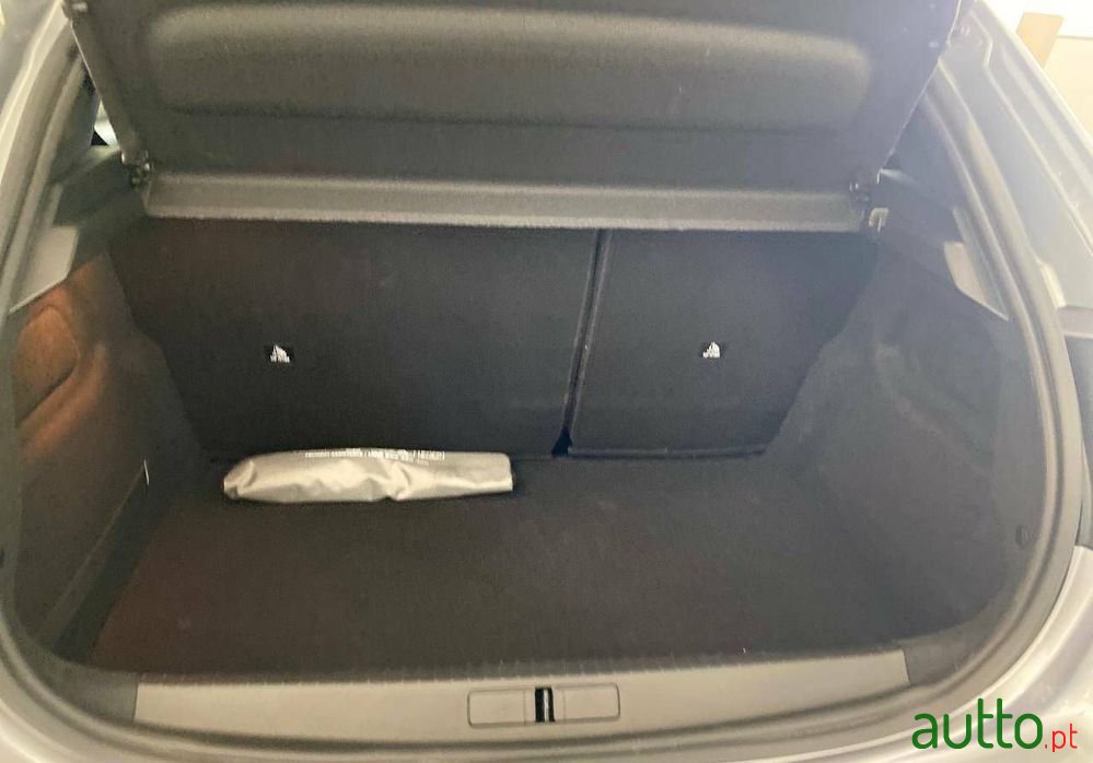 2023' Peugeot 208 photo #6