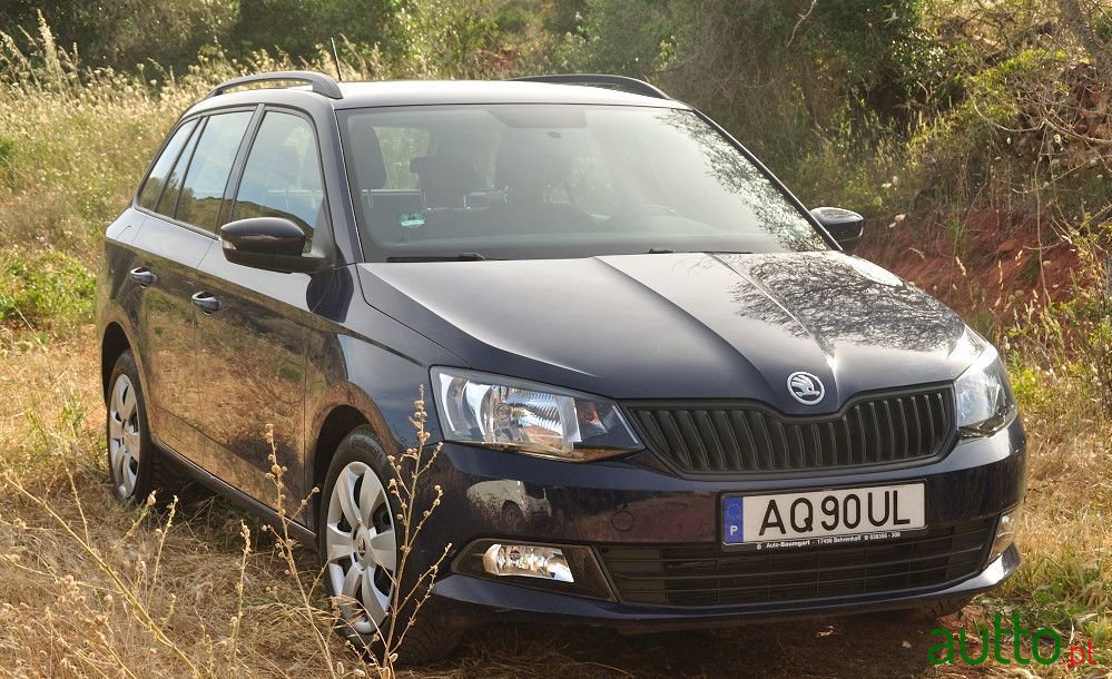 2018' Skoda Fabia Break photo #1