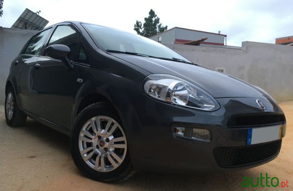 2016' Fiat Punto photo #2