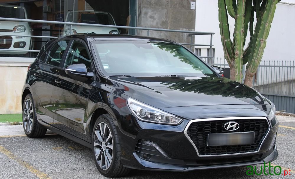 2019' Hyundai i30 1.6 Crdi Style Plus photo #6