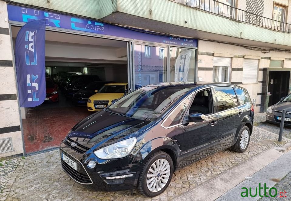 2014' Ford S-Max photo #1