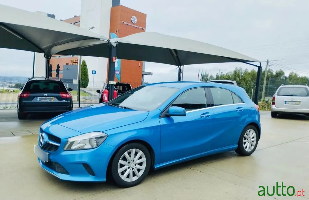 2017' Mercedes-Benz Classe A D photo #3