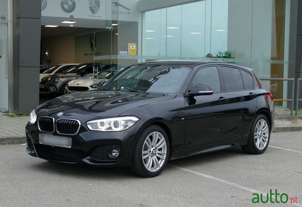 2017' BMW Série 1 D Pack M photo #1
