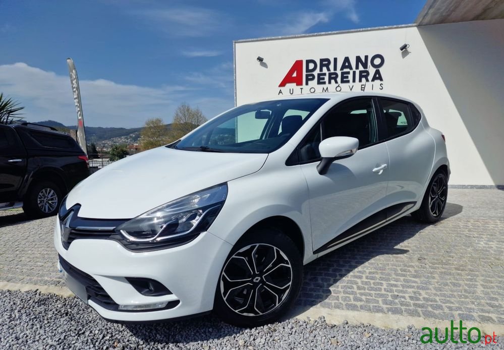 2017' Renault Clio 1.5 Dci Limited photo #2