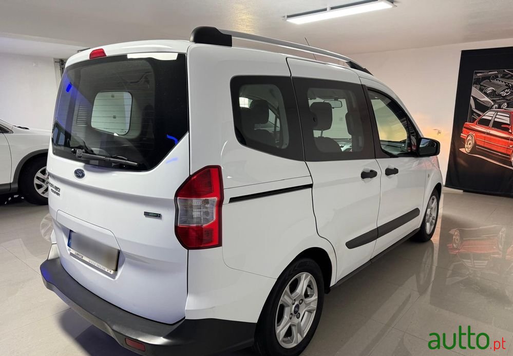 2016' Ford Tourneo Courier photo #3