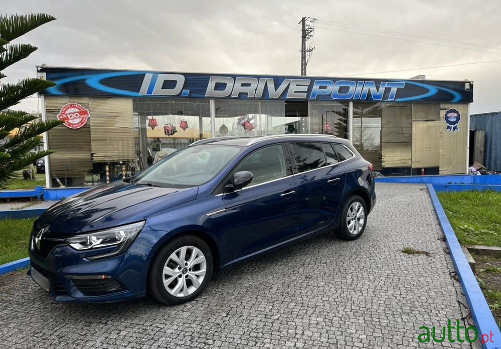 2019' Renault Megane Sport Tourer photo #1
