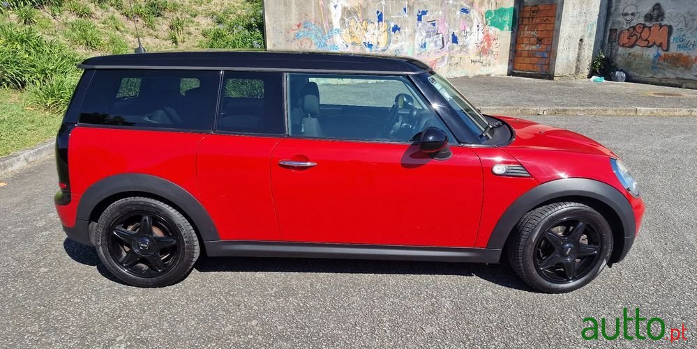 2010' MINI Clubman Cooper D photo #2