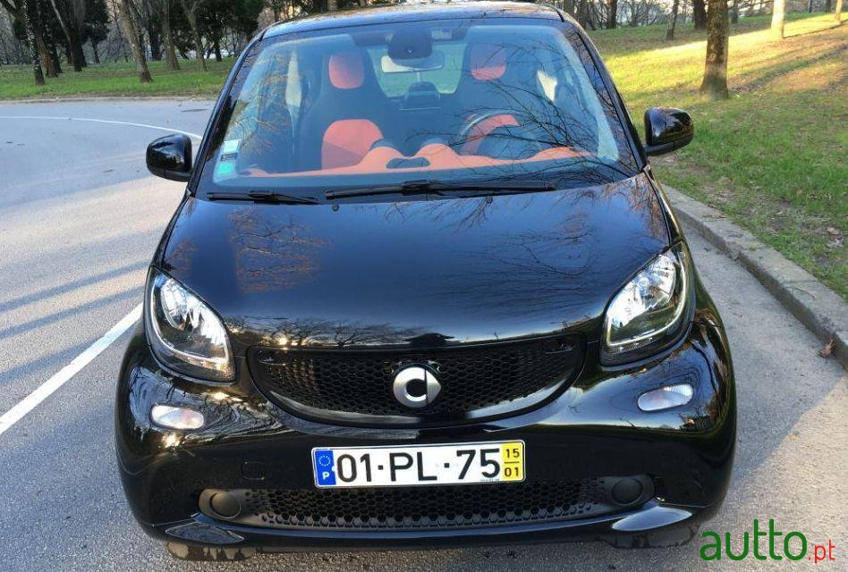 2015' Smart Fortwo 1.0 Passion photo #3