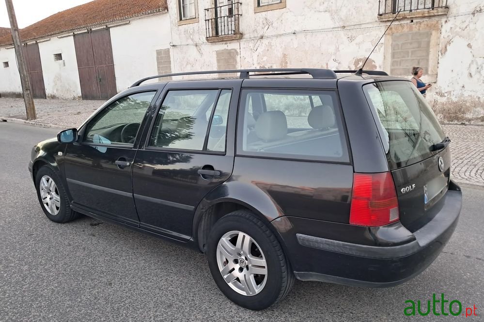 2001' Volkswagen Golf Variant photo #3